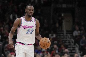 斯波:我们看到了维金斯在攻防两端的潜力 他仍有很大的成长空间