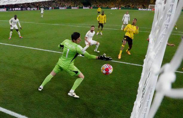 九游体育-库尔图瓦欧冠决赛天神下凡！如此表现无缘欧洲杯？