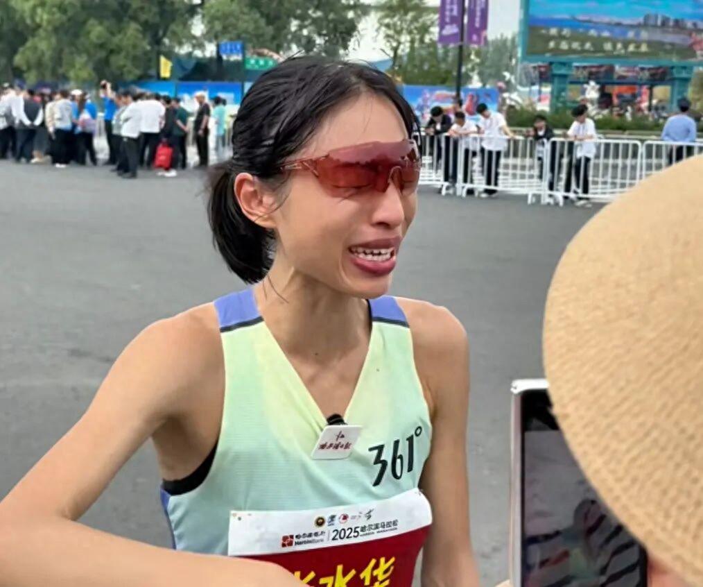 女护士张水华马拉松夺冠言论惹争议,同事苦不堪言,合作商快哭了
