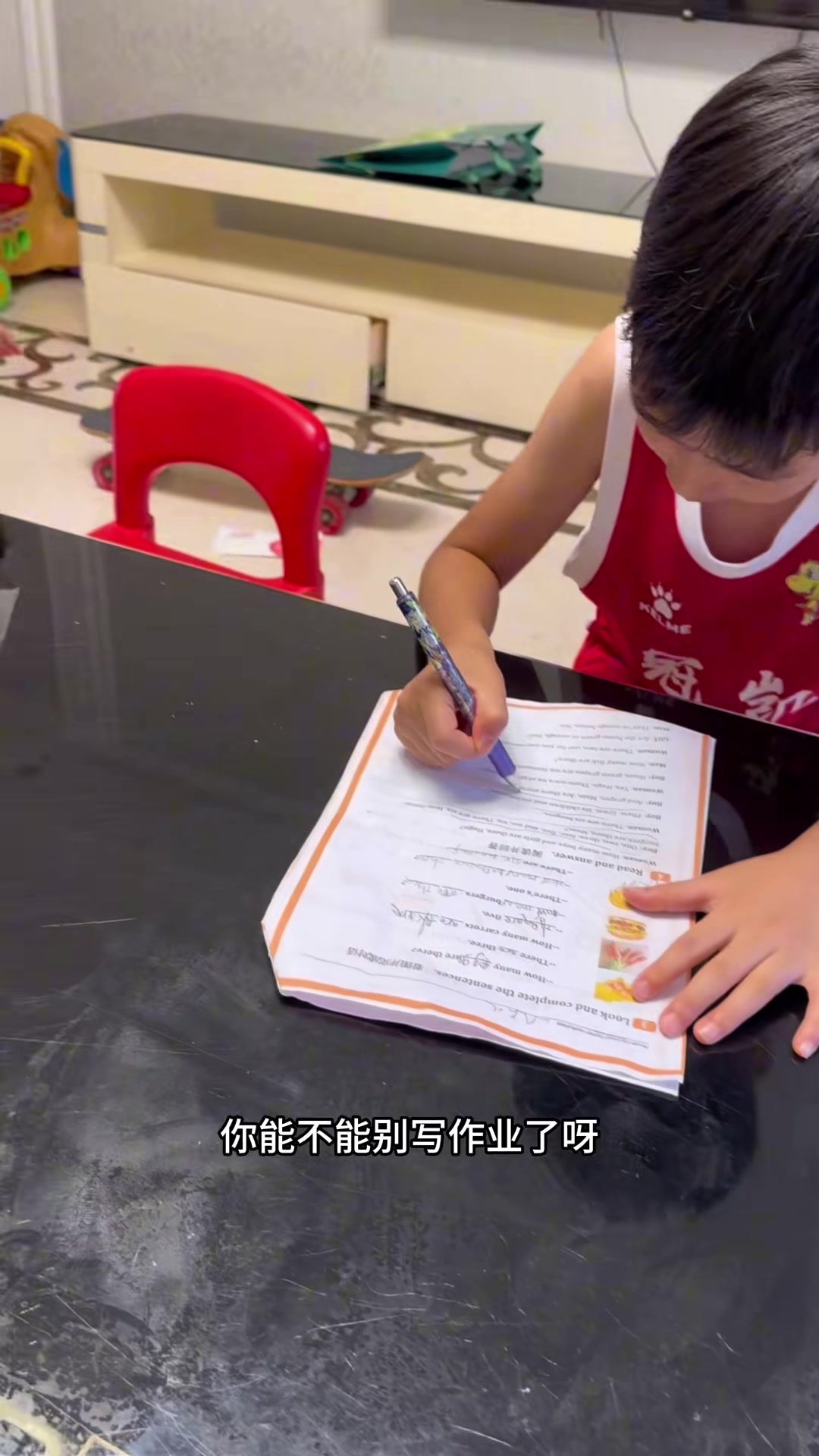 周琦儿子糊糊：我要是不会打球多丢人啊 我爸可是周琦😤