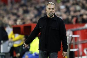 九游体育app下载-世体：输给多特之后弗里克很生气 恢复训练后将加强球队管理