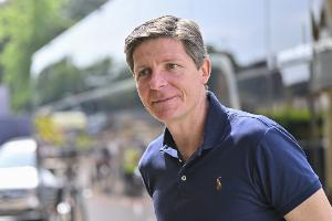 格拉斯纳：格伊、埃泽和球队完全步调一致，全心投入就有精彩表现