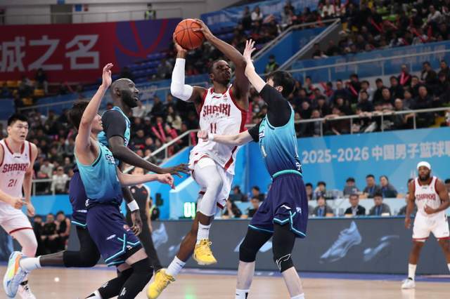 九游娱乐-CBA排名大变天!广东升第二,2大黑马疯狂搅局,辽宁山西难兄难弟