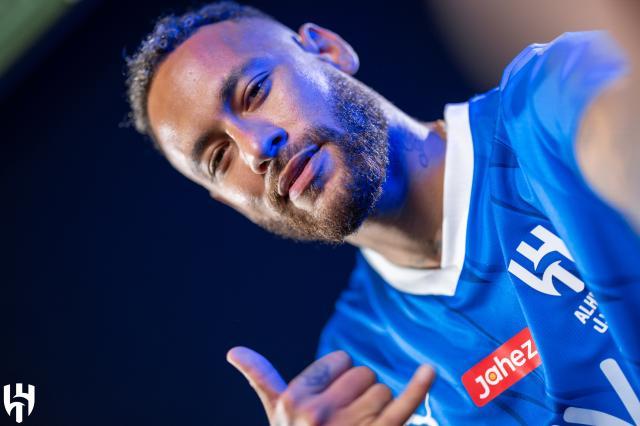 1692159662762080084.jpg 九游体育-内马尔淘金究竟挣多少?豪宅豪车衣食住行全报销?