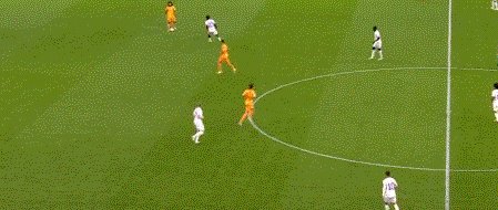 1664141937553045392.gif 九游体育-【欧国联】范戴克致胜球 荷兰双杀比利时晋级决赛圈